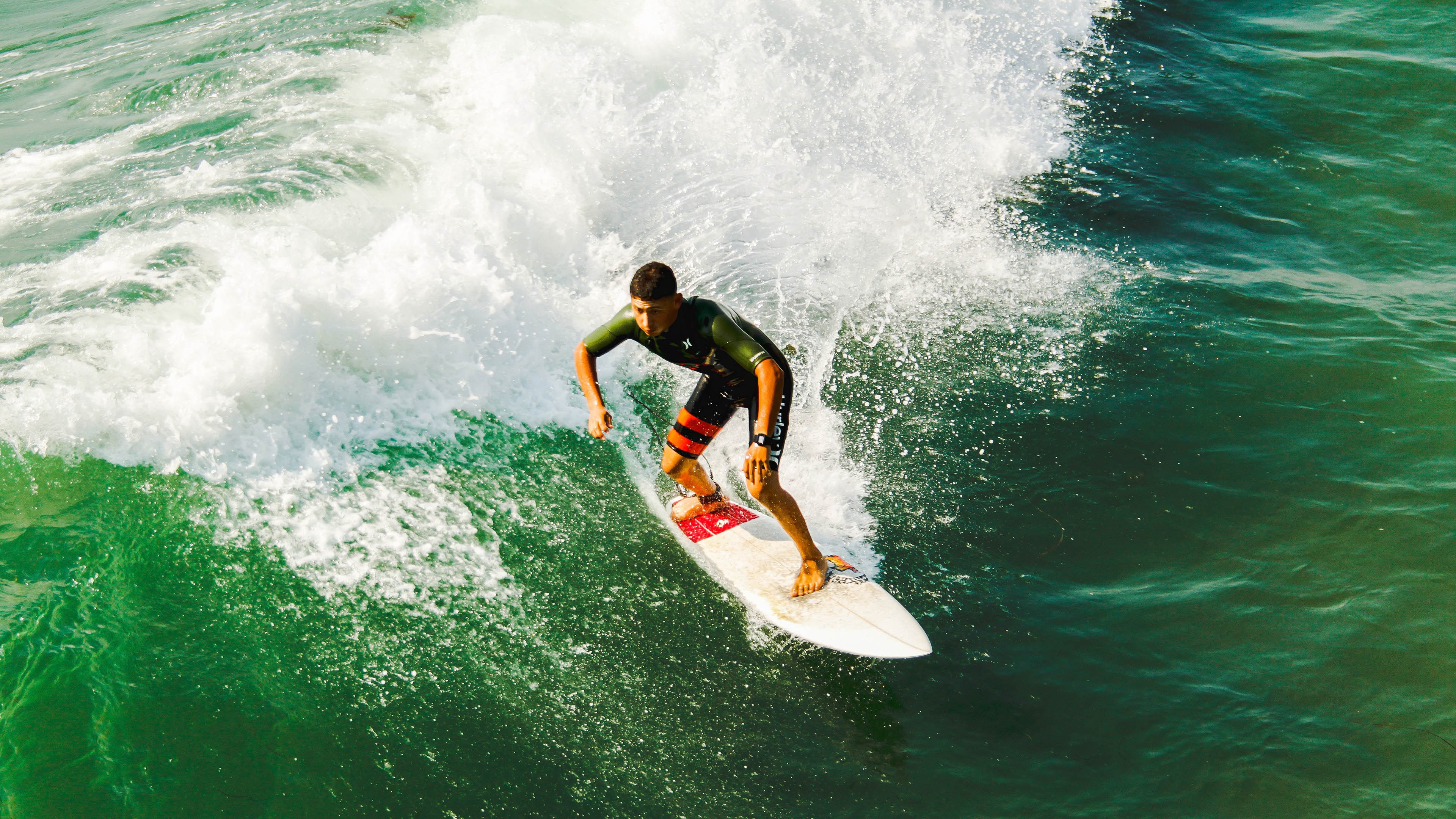 跨界碾压，广厦铁血防守启示录，当福克斯在F1赛道接管比赛