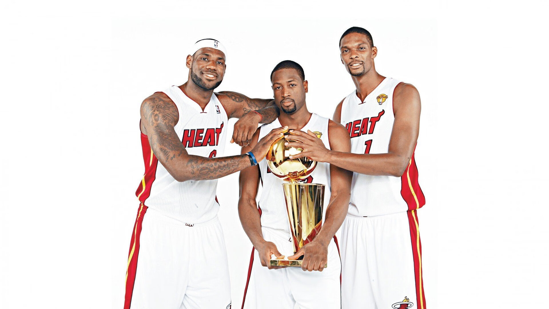 赛道与球场，当F1争冠焦点战遇上奇才冲垮独行侠