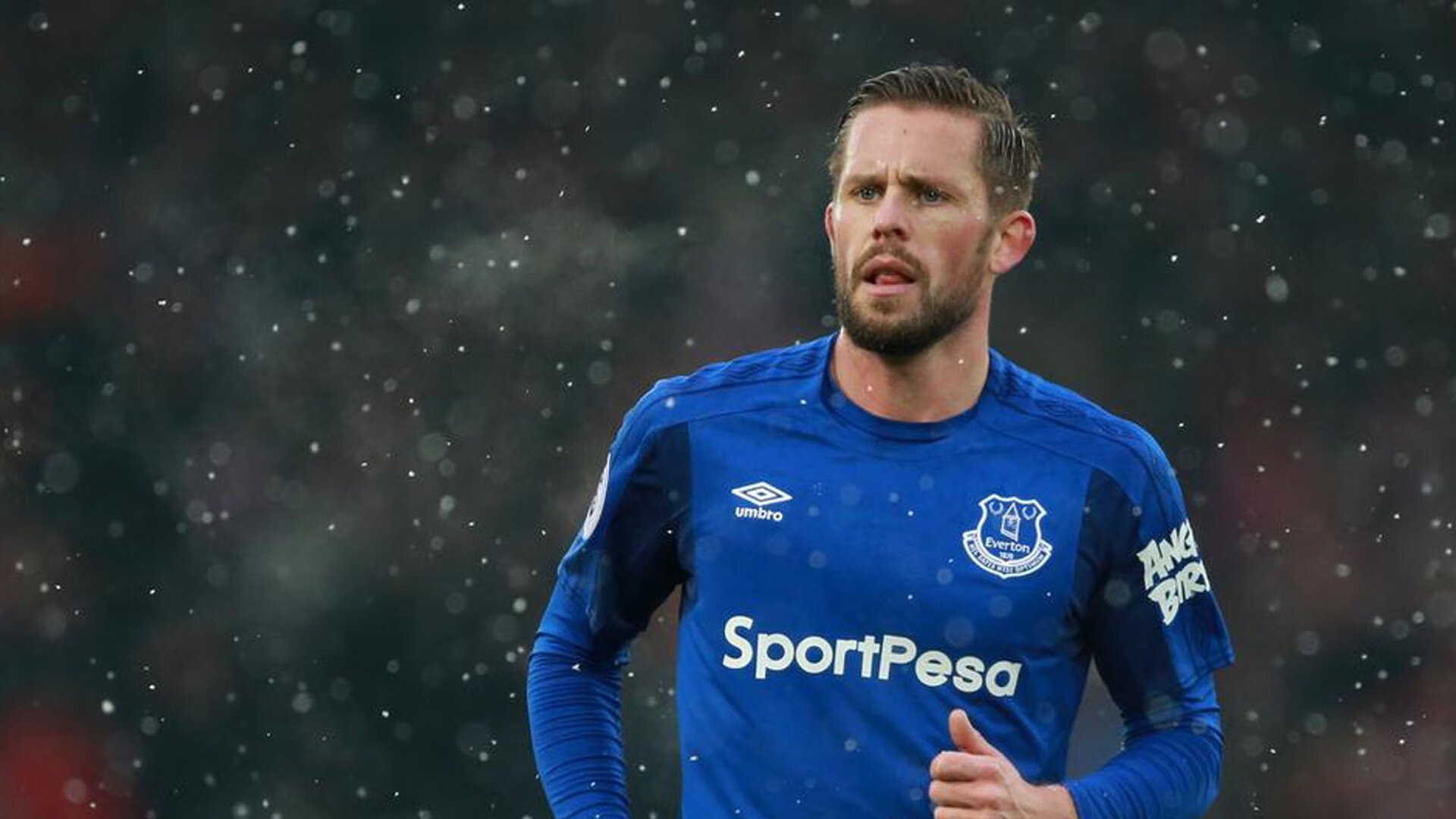 当字母哥的防守哲学降临德甲争冠夜，一场关于唯一性的证明